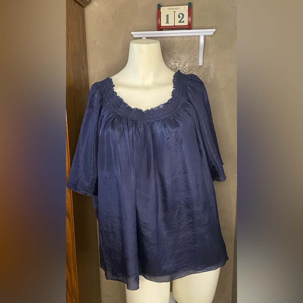 Bruuns Bazaar Copenhagen Chambray Silk blouse butterfly sleeve navy blue Flowy